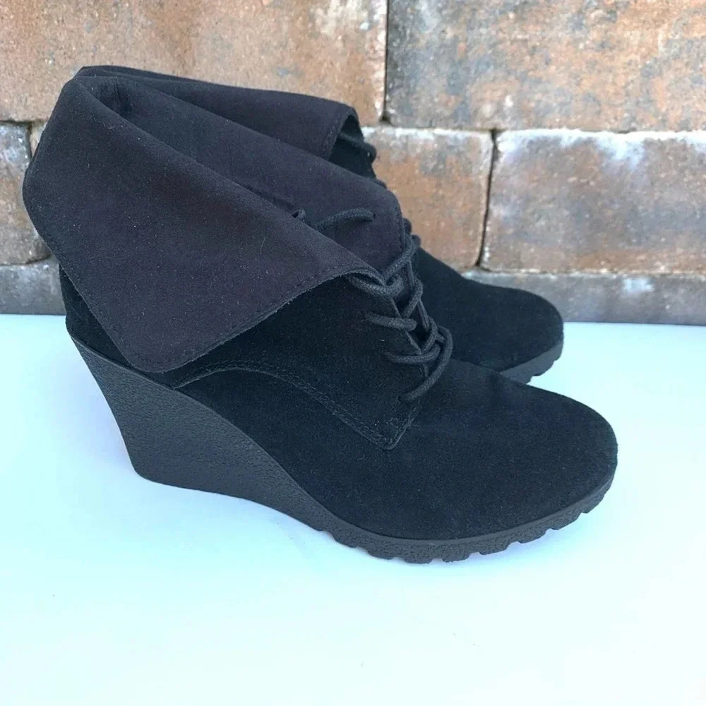 MIA Wedge Black Fold-over Bootie Size 8.5